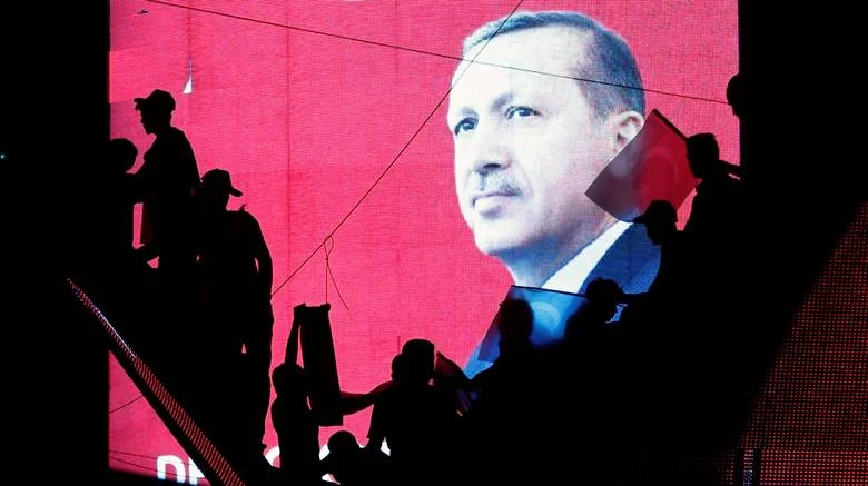 Εχουν ξεφύγει οι Τούρκοι! Η Άγκυρα άρχισε τις έρευνες για συγγενείς των Οθωμανών Σουλτάνων